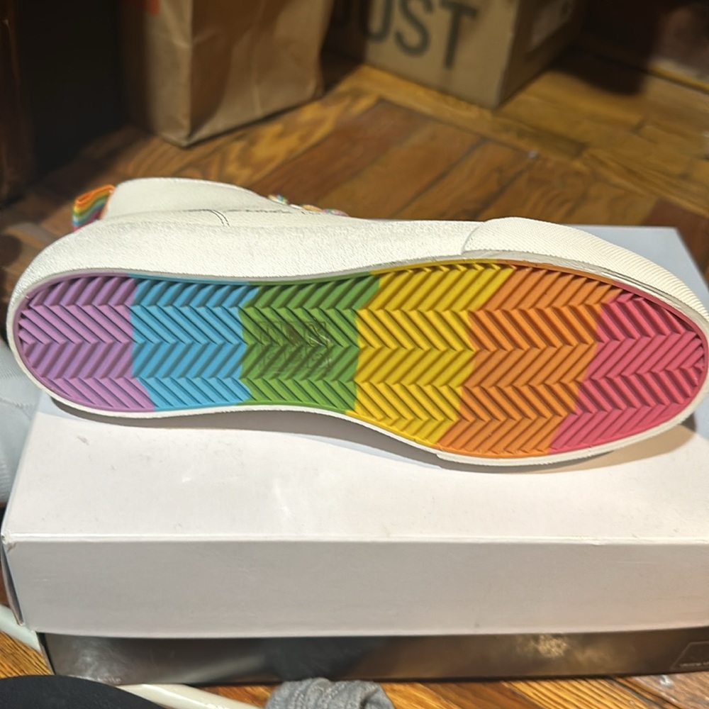 Dolce Vita Brycen Pride Sneakers NWT - Picture 9 of 9